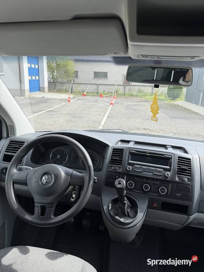 Volkswagen Caravelle T5 9 osobowy hak 140KM Wolbrom