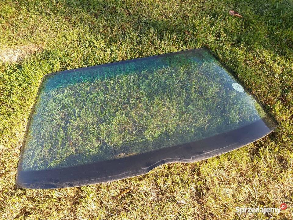 Szyba przednia czolowa w124 sedan kombi mercedes osobowe lubelskie Radecznica