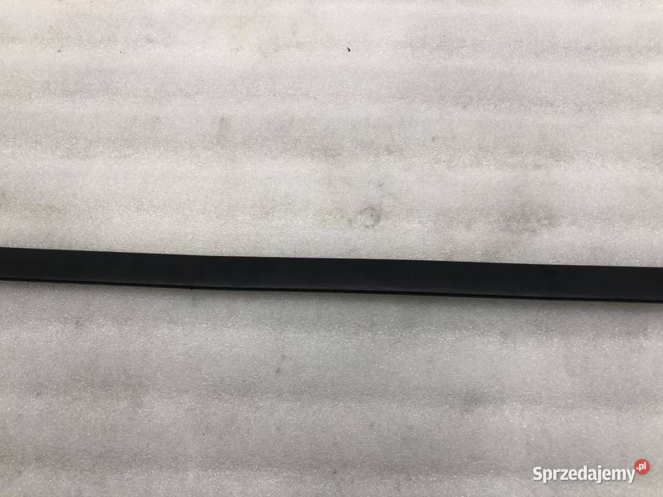 LISTWA SZYBY LEWA AM51R03195 FORD C II