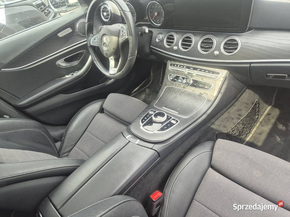 Mercedes E200 4Matic salon stan 175000km Łódź