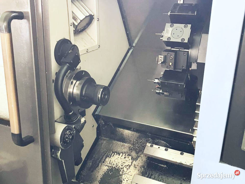Tokarka CNC DOOSAN LYNX 220 LMA napędzane Zabór