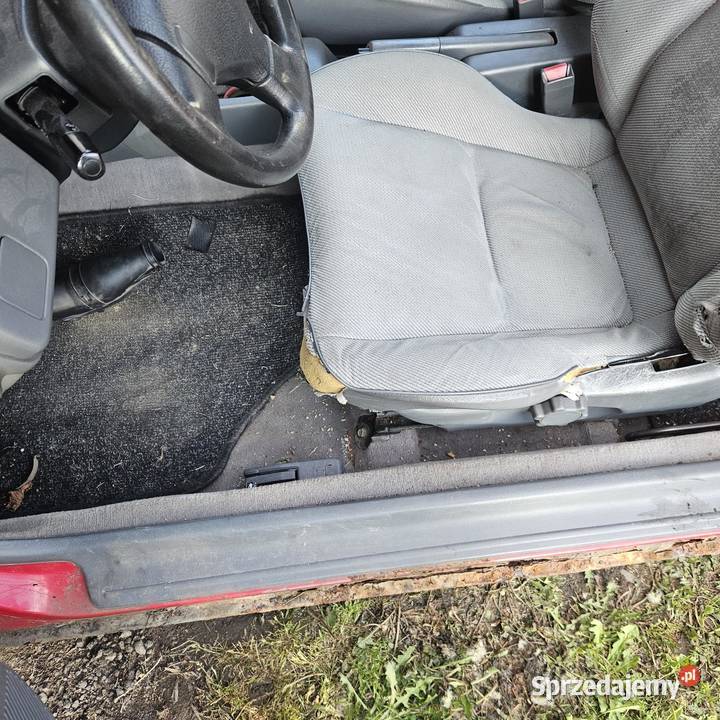 Civic v srodek fotele deska boczki Pilzno