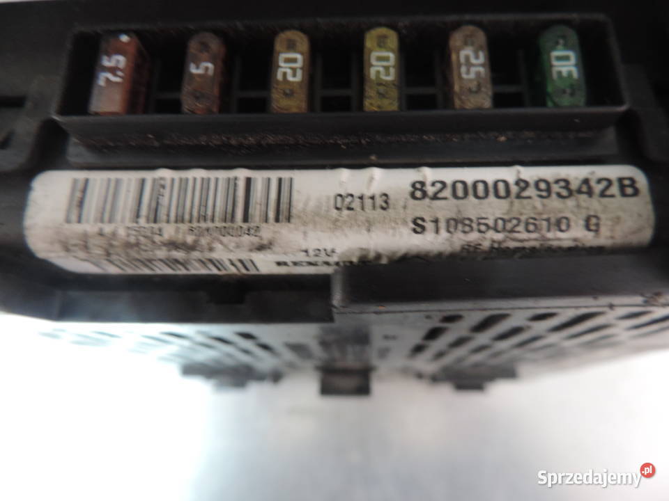 SKRZYNKA BEZPIECZNIKÓW SCENIC 1 LIFT 19 DCI Rok produkcji 2002