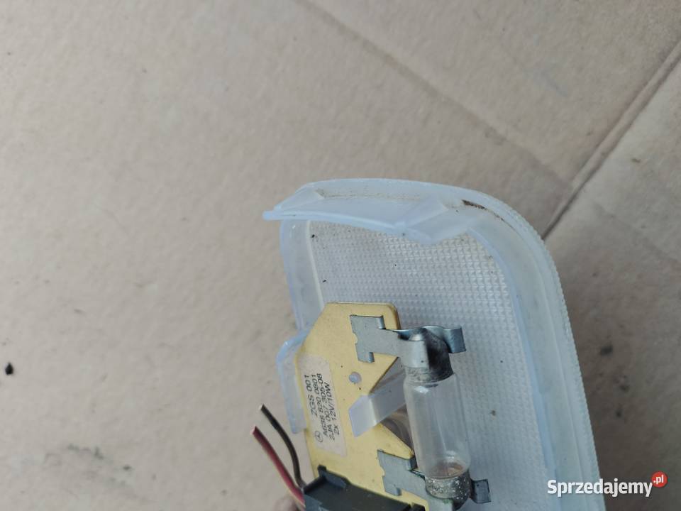 LAMPKA WNĘTRZA PODSUFITKI KABINY MERCEDES VITO lubelskie Kamień-Kolonia sprzedam