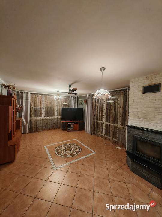 Do sprzedania dom w zabudowie bliźniaczej z ogródek