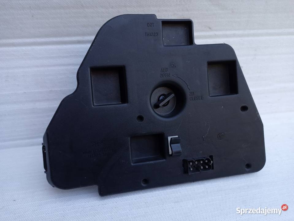 BMW E39 sedan wkład listwa lampy tylnej tył lewy Sieradz