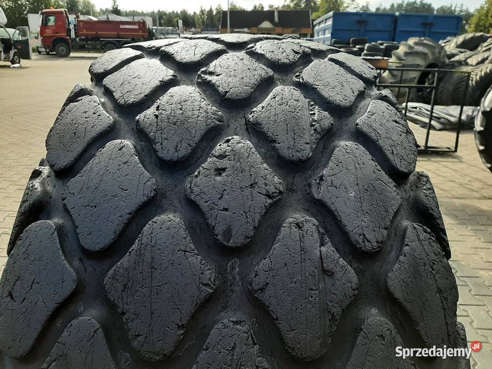 Opona używana rolnicza 23126 231R26 BOMAG TR387 Zaścianki