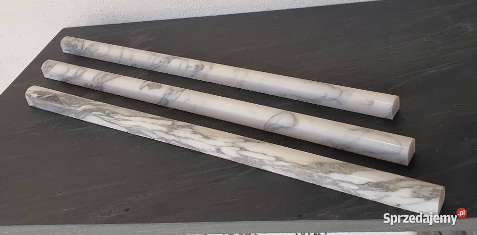 Wałek Marmurowy ścienny Bianco Carrara Bielawa