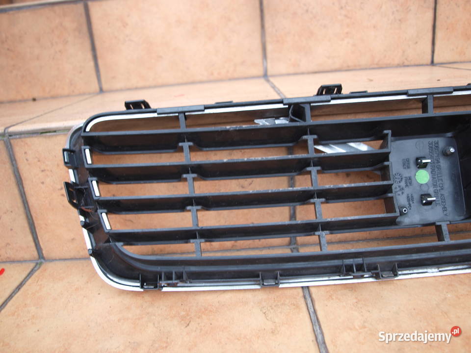 Volvo C30 grill chrom atrapa przód 2006 2010r osobowe wielkopolskie Kalisz