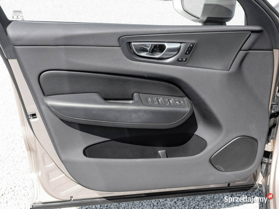 Volvo XC 60 WJ2312LB4 D AWD Plus Bright Podgrzf ASR (kontrola trakcji)