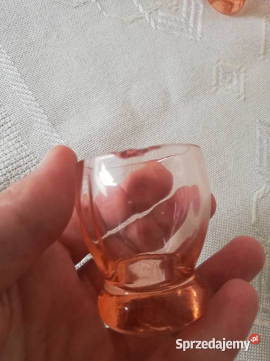 Karafka rozalinowa z kieliszkami w koszyczku Antyki, Sztuka, Kolekcje Gorlice