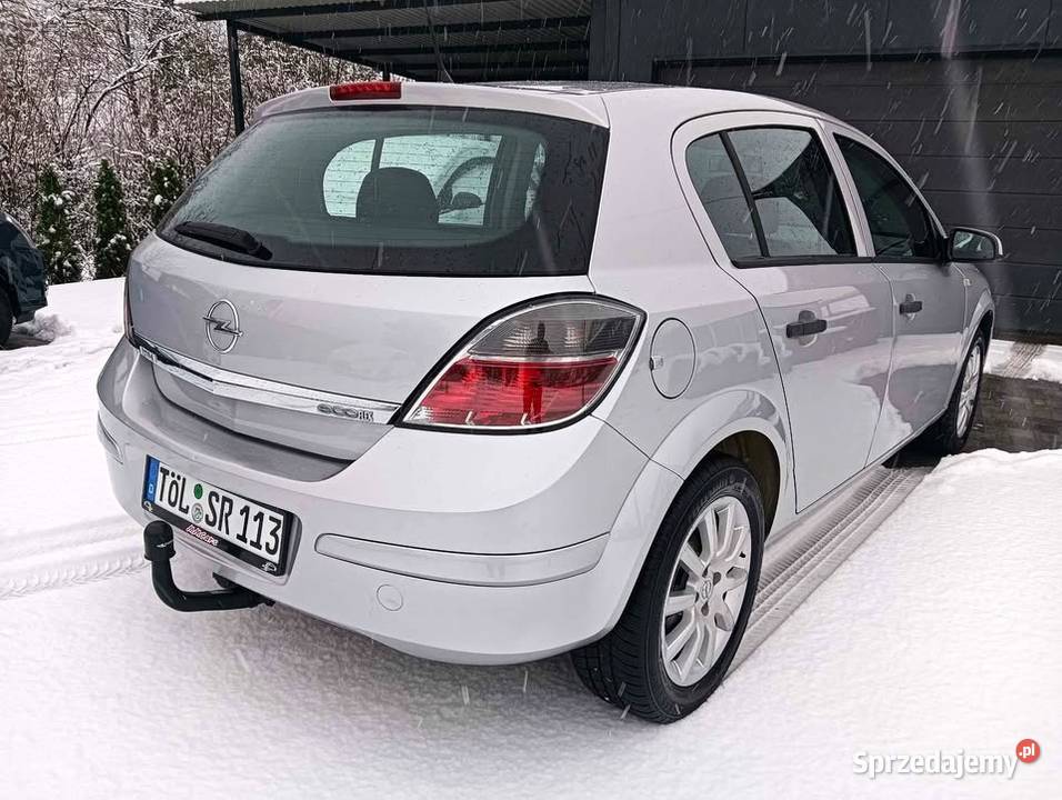 Astra H 2009r 14 90 Benzyna Lift Klimatyzacja Jasło