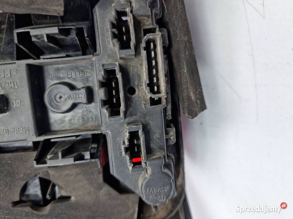 LAMPA PRAWA TYŁ VOLKSWAGEN GOLF IV 1J6945257 kujawsko-pomorskie Lipno