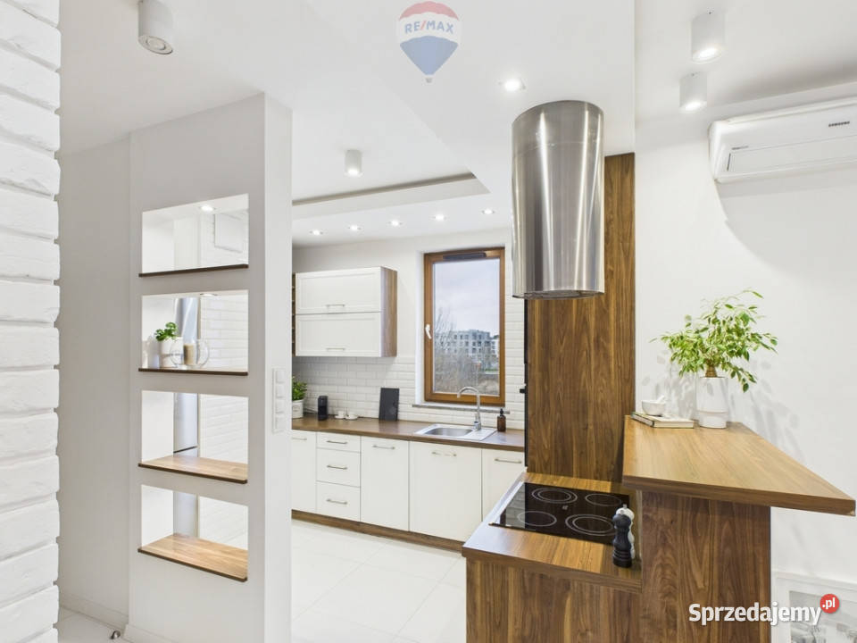 Komfortowe 653 m w Miasteczku Wilanów Warszawa