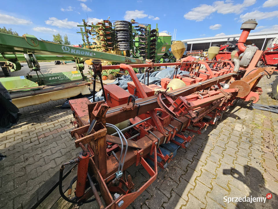 Siewnik do buraków warzyw punktowy Becker