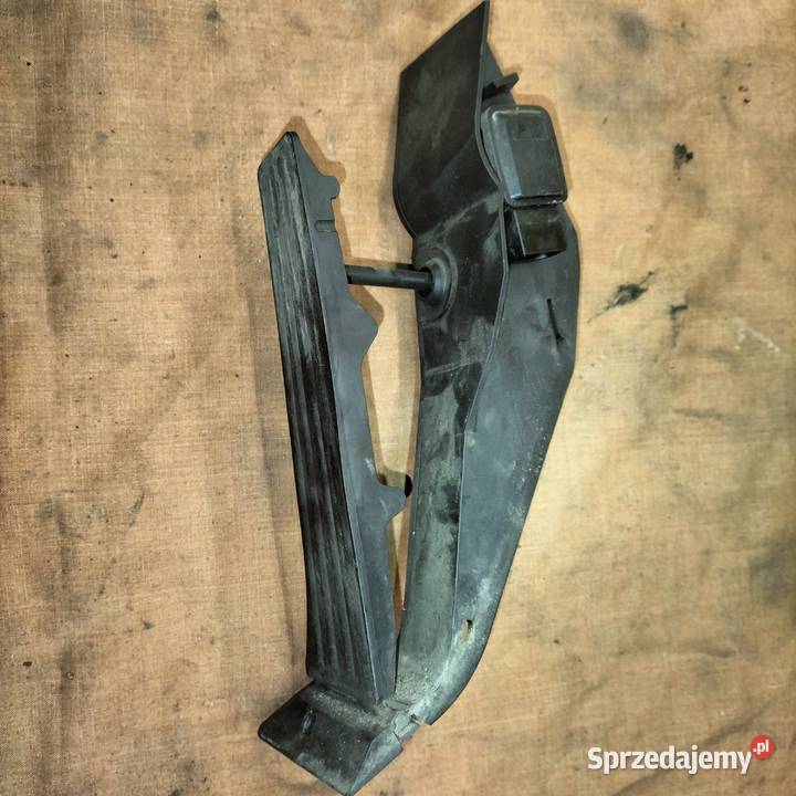 Moduł pedału gazu BMWW90 E91 E92 E60 E61 E63 E64 Układ paliwowy Poręba sprzedam