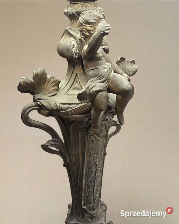 Lampa stołowa figuralna w stylu empire cynkal Bronisze