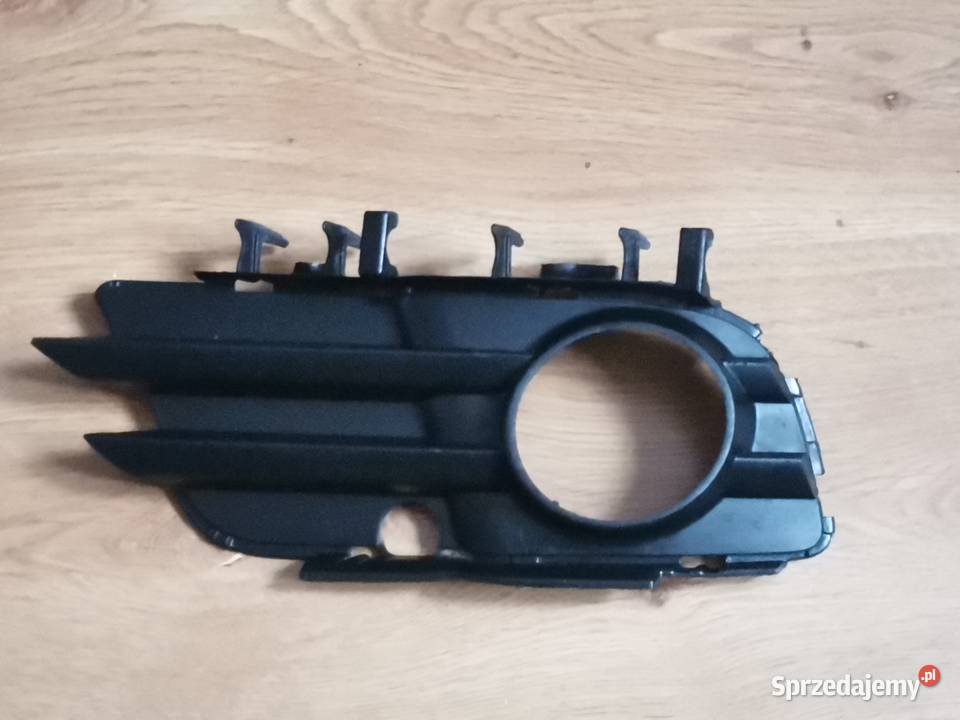 OPEL VECTRA C 0208 PRAWA KRATKA HALOGENU Karoseria Międzychód