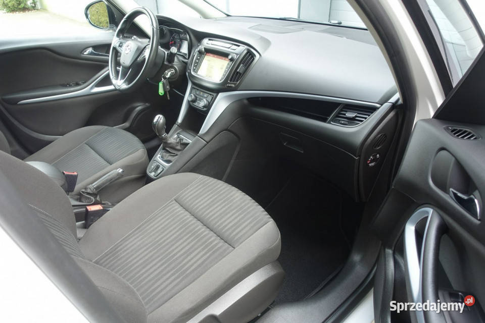 Opel Zafira 14i Klimatyzacja Alu Ledy KamCof 7 relingi dachowe śląskie Częstochowa sprzedam