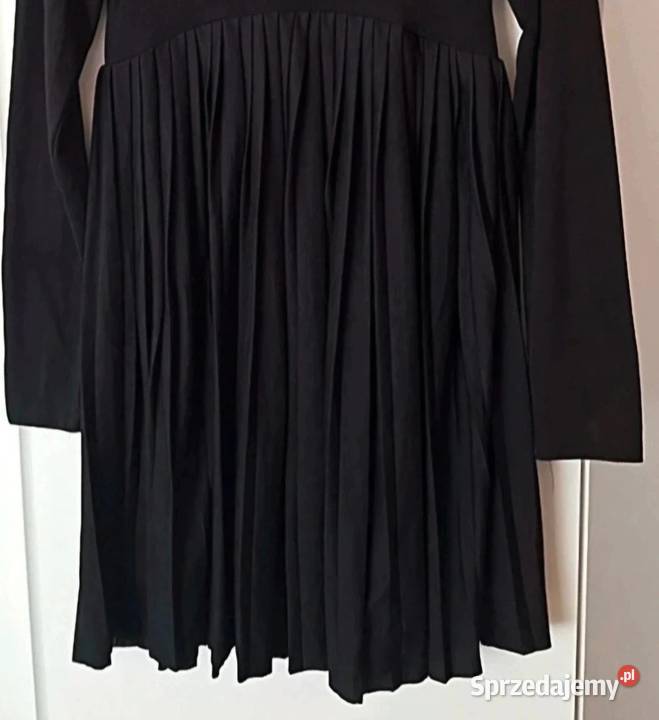 Asos czarna plisowana sukienka damska r XS sprzedam