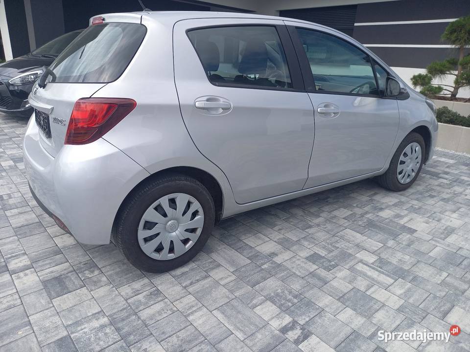 Toyota Yaris III Premium navi kamera klima 27 VAT marża Gutowo Małe