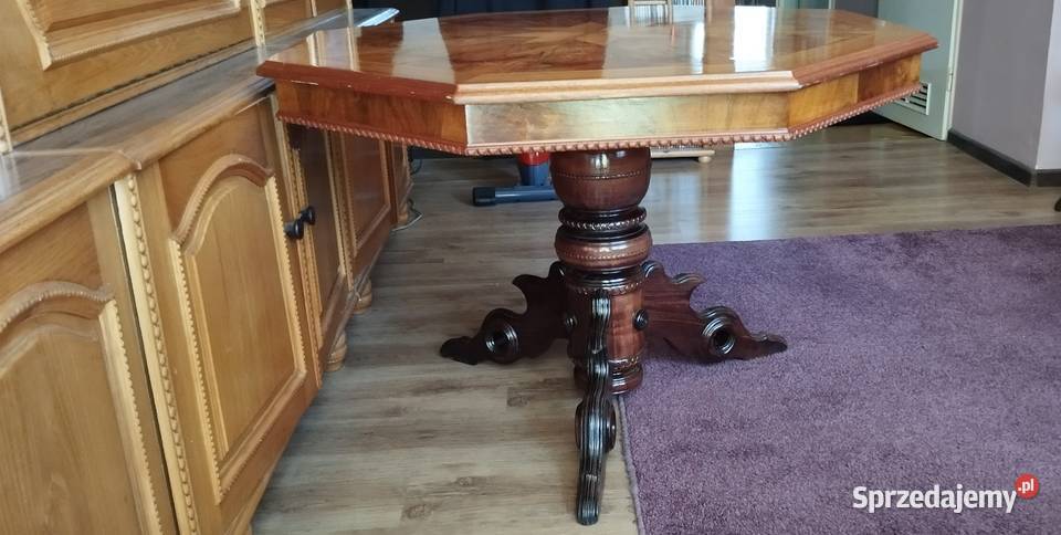 Piękny duży drewniany stół do jadalnisalonu Olsztyn