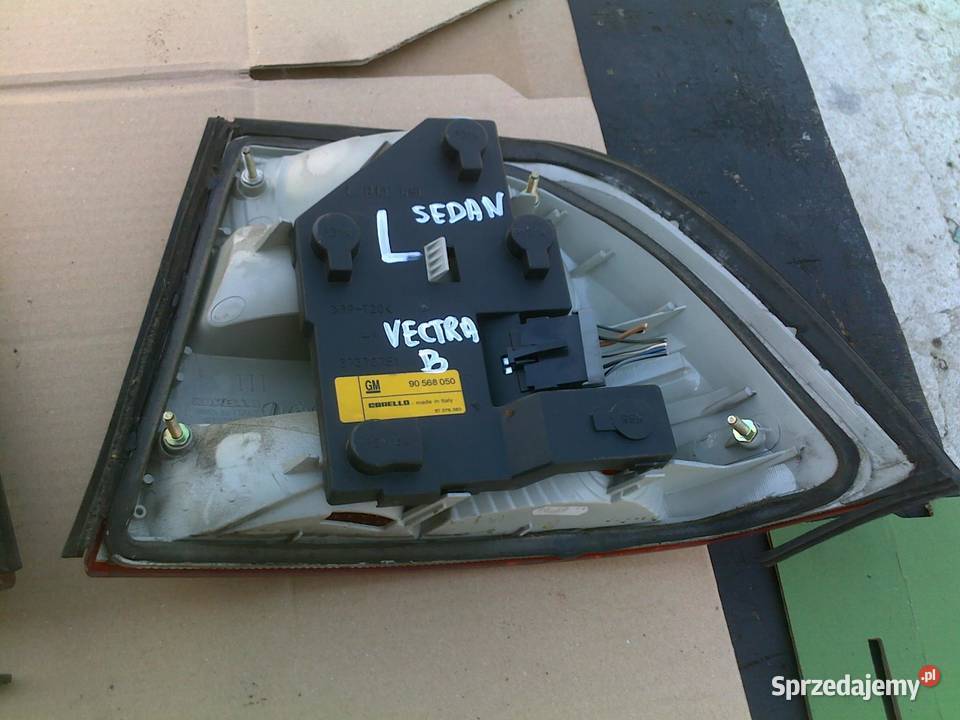 OPEL VECTRA B lampa tył sedan zachodniopomorskie Dębno