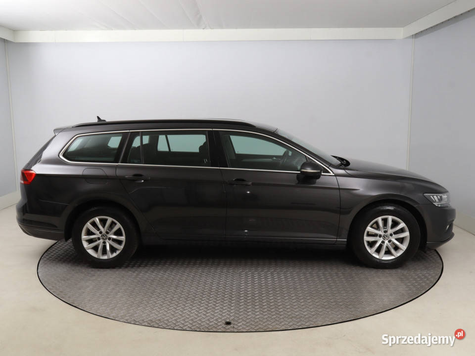 VW Passat 15 TSI isofix Volkswagen