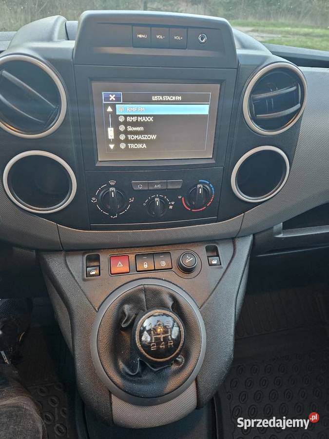 Peugeot Partner 16 Hdi 3osobowy Navi 1560cm3