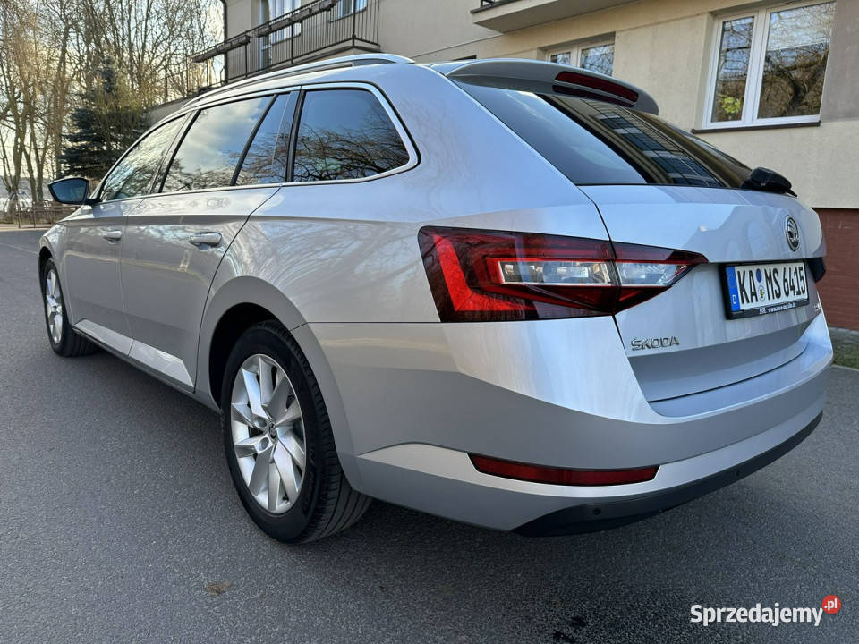 koda Superb 18 TSI 180 DSG Navi BiXenon Led lakier metallic Józefkowo