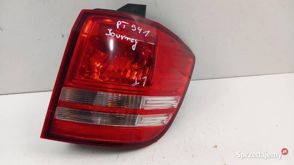 DODGE JOURNEY FREEMONT LAMPA TYŁ PRAWA osobowe Światła stop Zbierkowo