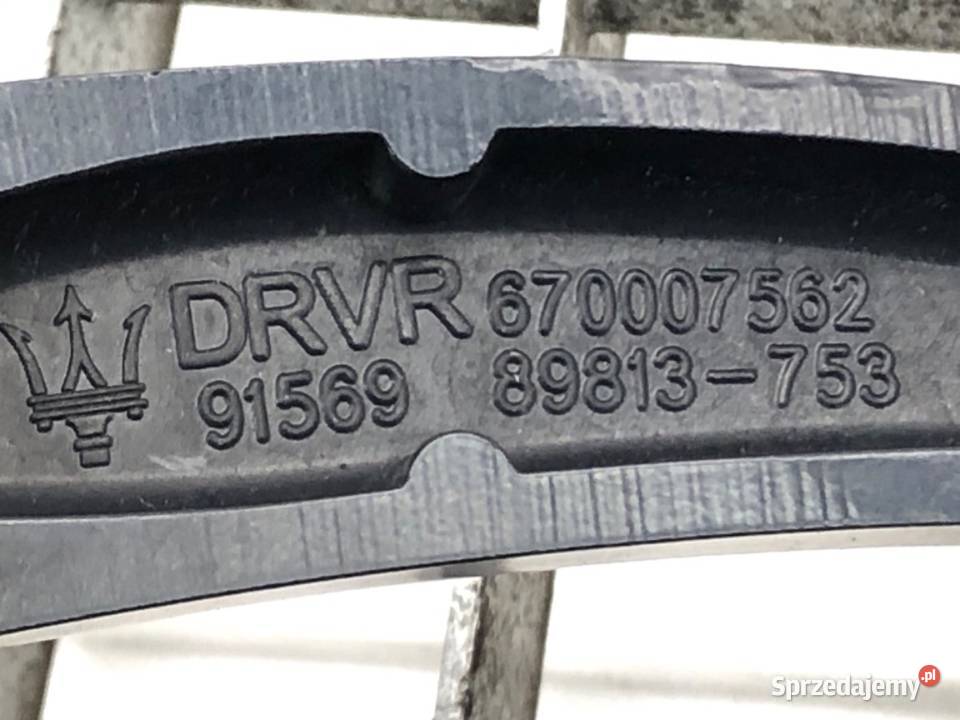 RAMIONA WYCIERACZEK PRZÓD KOMPLET MASERATI Wycieraczki i spryskiwacze podkarpackie