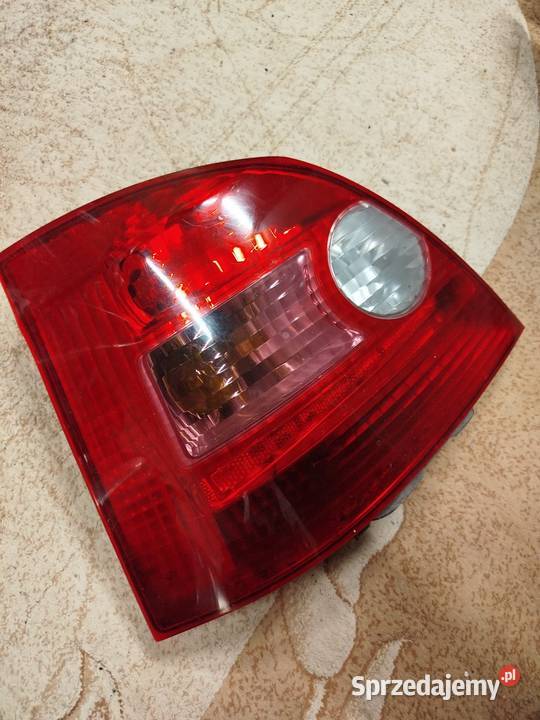 Lampa lewa tył Honda Civic VII 5d przedlift Sokołów Podlaski