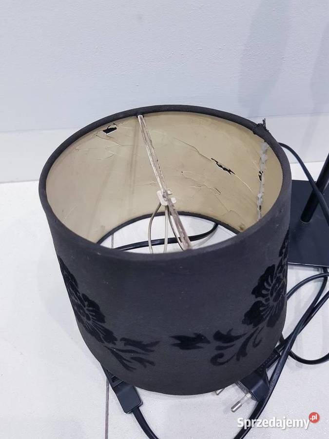 Stara dekoracyjna lampa z abażurowym defektem Dąbrowa Górnicza