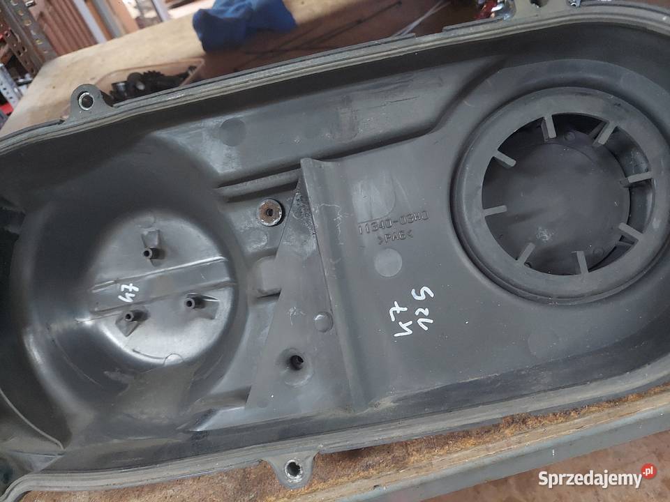 Suzuki Burgman K7 125 pokrywa paska sprzęgła Pokrywy i osłony silnika Jelenia Góra sprzedam