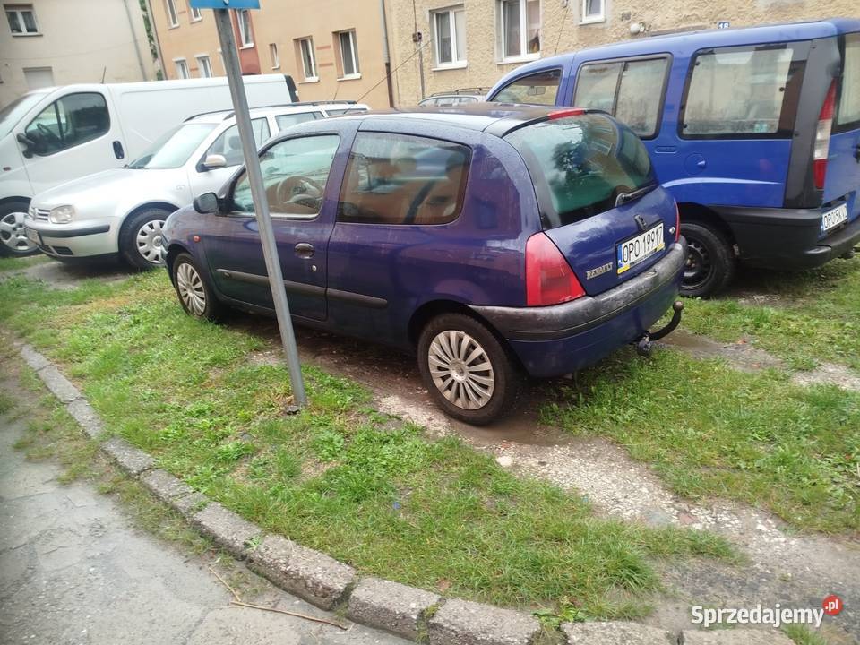 renault clio 2000 19 diesel wspomaganie Opole sprzedam