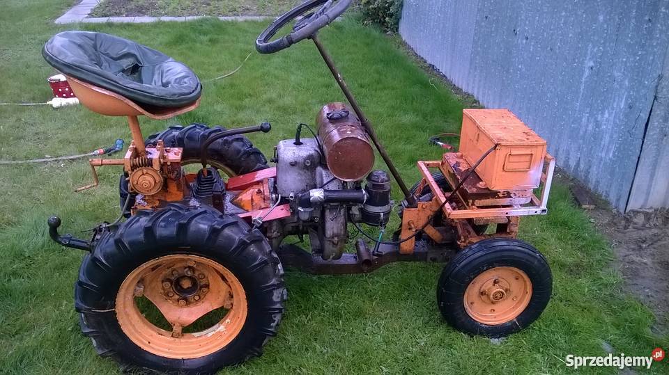 Traktorek DZIK nieuszkodzony Ciągniki łódzkie Skierniewice