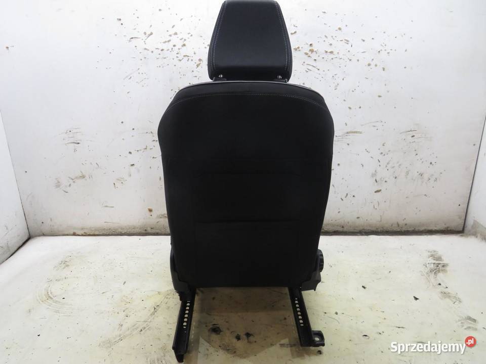FOTEL PRAWY PRZÓD PRZEDNI FORD FIESTA MK8 5D sprzedam