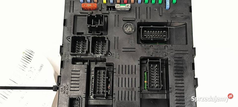 SKRZYNKA BEZPIECZNIKÓW PEUGEOT 307 Lipno sprzedam