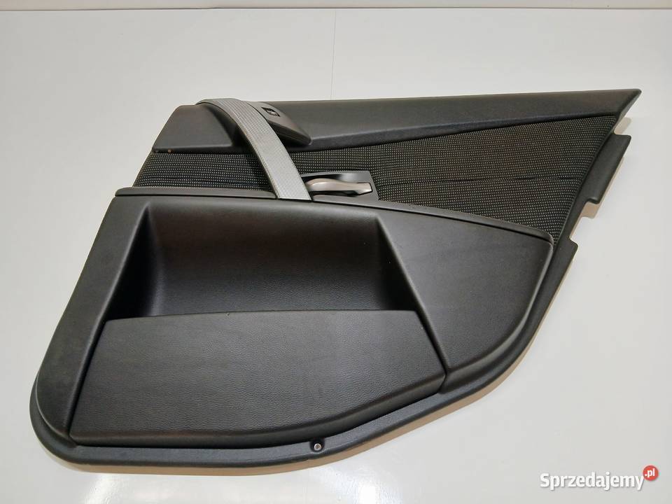 BOCZEK DRZWI PRAWY TYŁ TYLNY CZARNY BMW E60 E61 Strzyżewice sprzedam