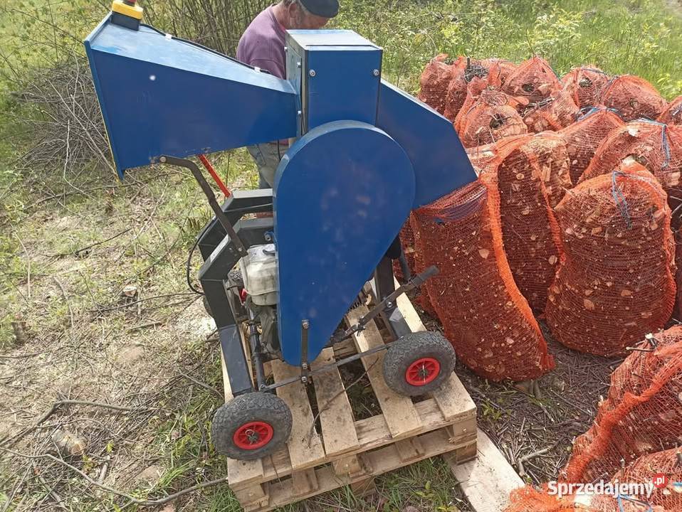 Rębak walcowy do gałęzi WYNAJEM podkarpackie Sieklówka