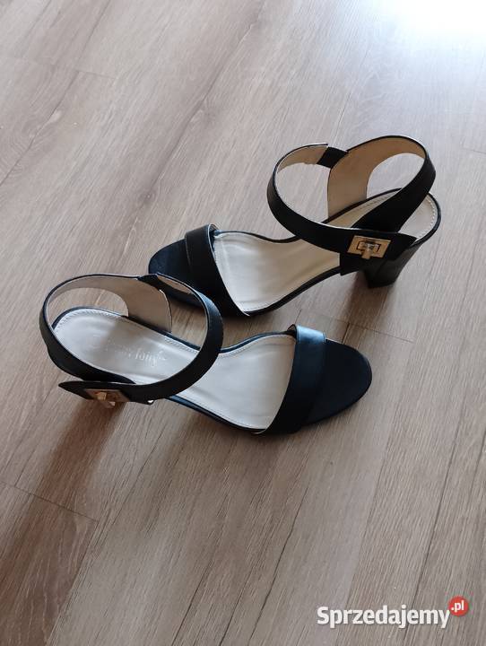SANDAŁY czarne na obcasie sandałki na słupku Złotniki sprzedam