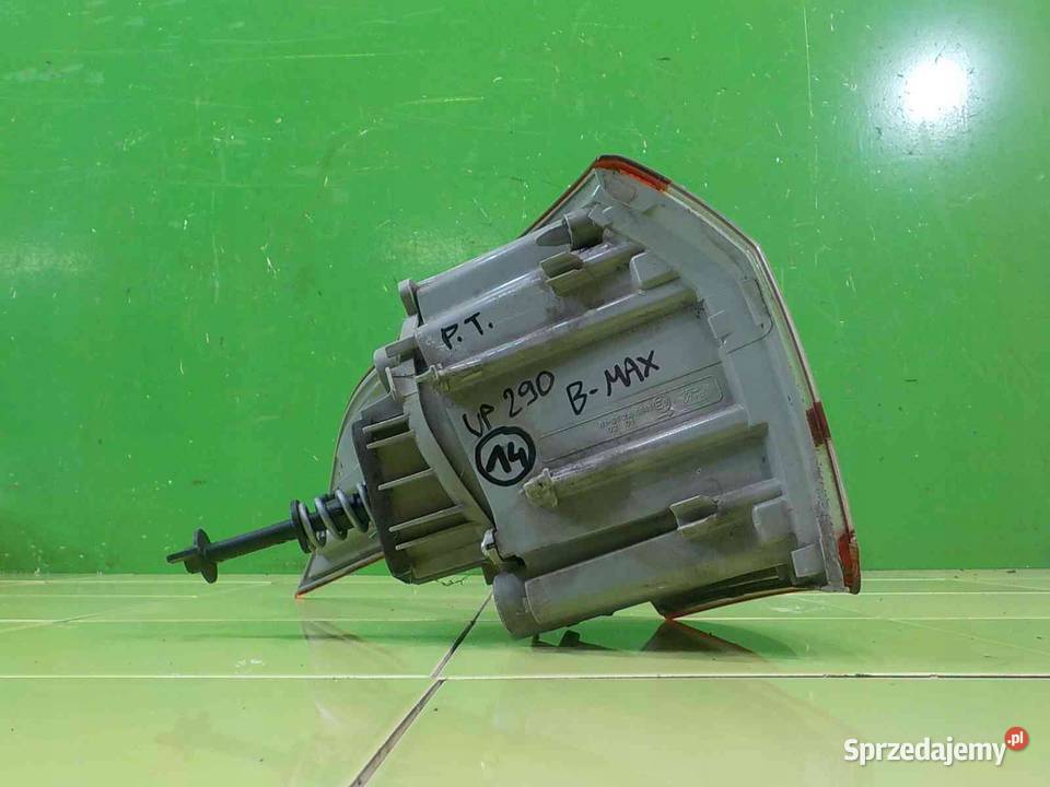 FORD B 1217 5D lampa prawa tyl AV1113404AG Motoryzacja Suków sprzedam