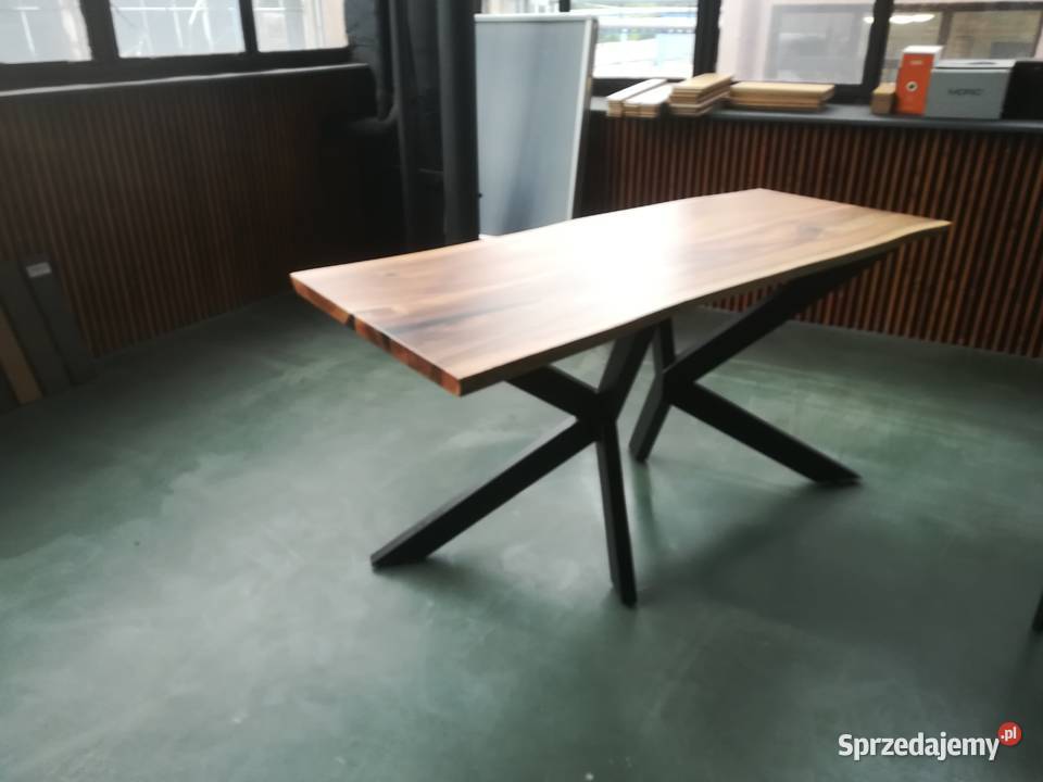 Stół Orzech lakier 70 x 151 Unikat Stoły, krzesła, biurka Rzeszów