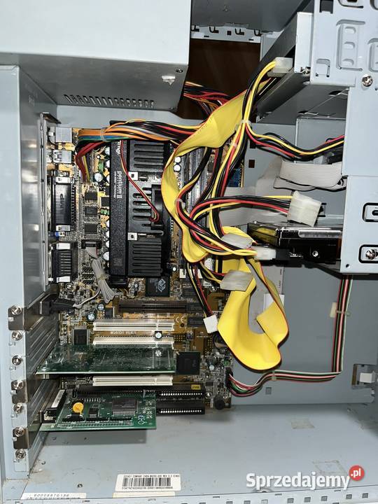 Zabytkowy komputer PC MaxData Artist Pentium II Brzana sprzedam