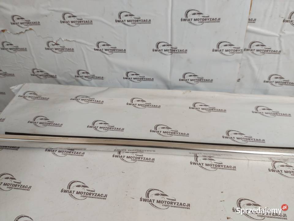 VW TOUAREG I 7L 04r listwa zgarniająca prawa Kielce