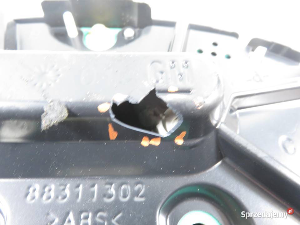 LICZNIK OPEL CORSA C 17 DTI 09166819FT