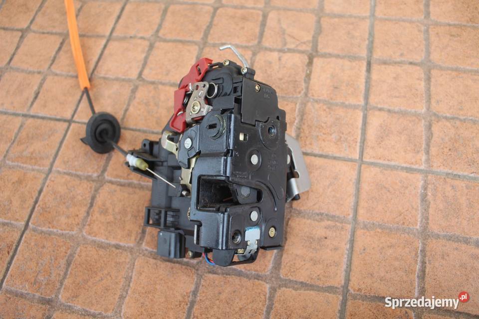 ZAMEK DRZWI PRAWY TYŁ 7 PIN AUDI A4 B6