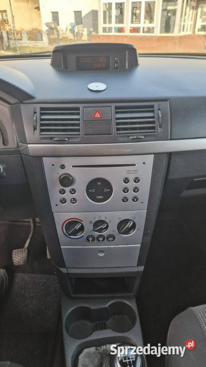 Opel Meriva 16 EcoTec Klimatyzacja hak Radio CD Głogówek sprzedam