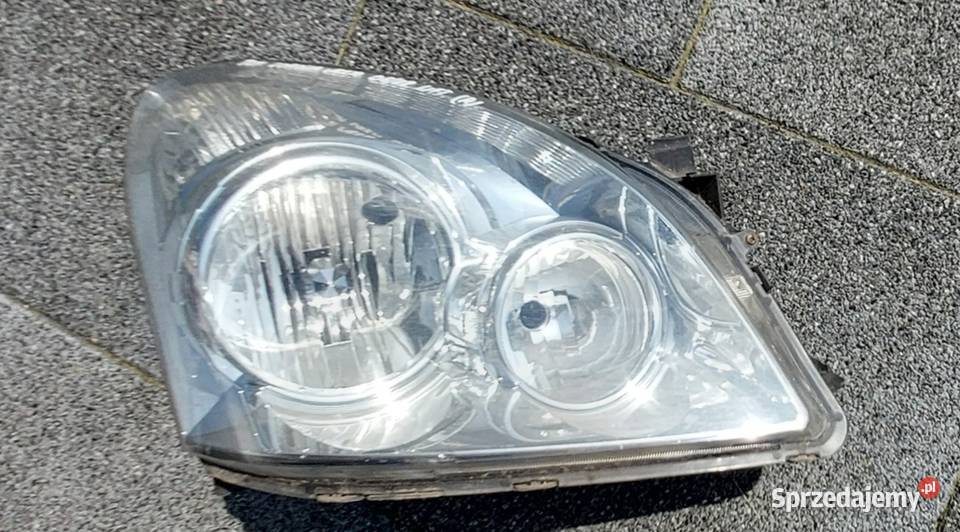 Toyota corolla verso 2007 2009 lampa PRAWA Wrocław